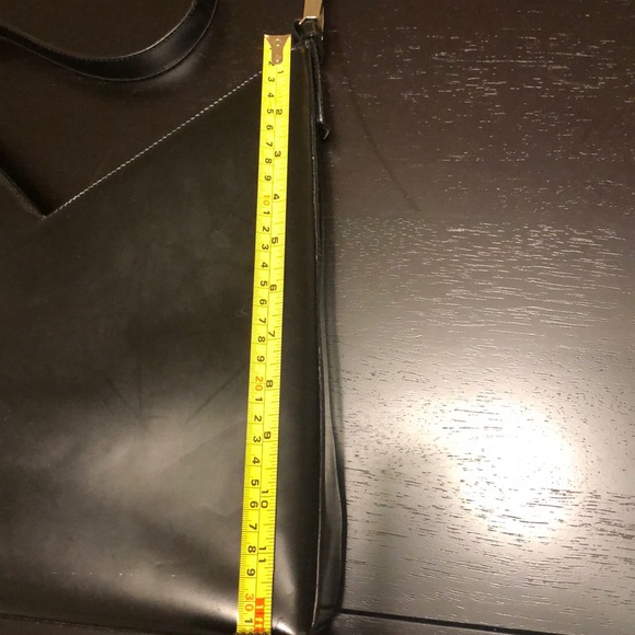 💯Authentic SALVATORE FERRAGAMO - Picture 8 of 8